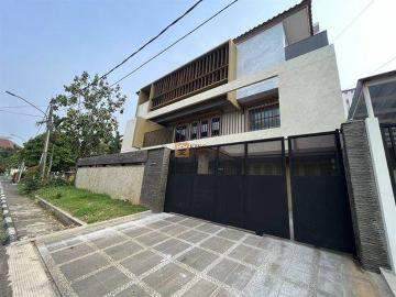 Rumah dijual di Villa Meruya, Jakarta Barat