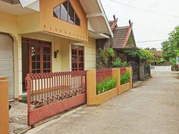 Rumah disewa di Condong Catur, Sleman