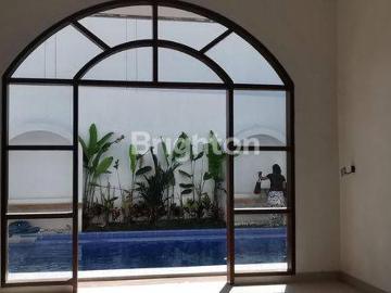 Rumah disewa di Canggu, Badung