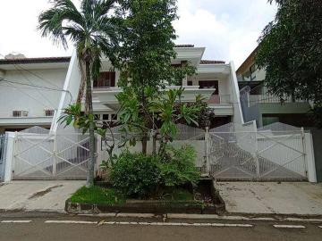 Rumah disewa di Cempaka Putih, Jakarta Pusat