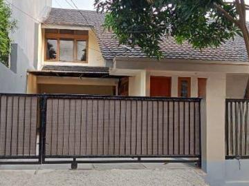Rumah disewa di Cempaka Putih, Jakarta Pusat