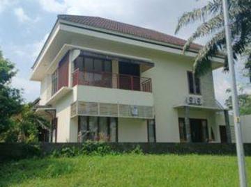 Rumah disewa di Citraland, Surabaya
