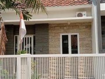 Rumah disewa di Citraland, Surabaya