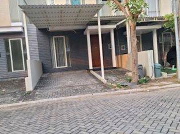 Rumah disewa di Citraland, Surabaya