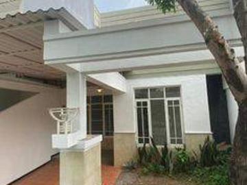 Rumah disewa di Citraland, Surabaya