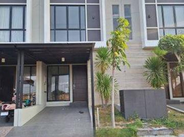 Rumah disewa di Citraland, Surabaya