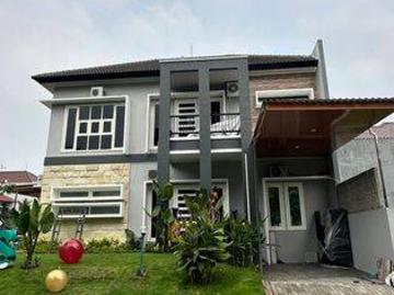 Rumah disewa di Citraland, Surabaya