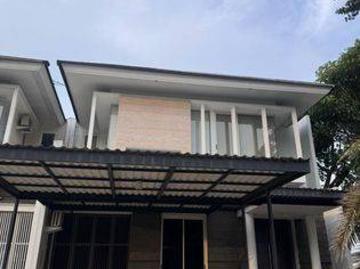 Rumah disewa di Citraland, Surabaya