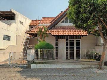 Rumah disewa di Citraland, Surabaya