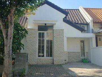 Rumah disewa di Citraland, Surabaya