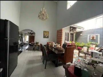 Rumah disewa di Cinere, Depok
