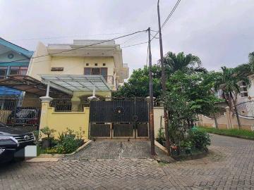 Rumah disewa di Cipondoh, Tangerang