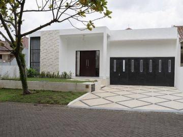 Rumah disewa di Arjosari, Malang