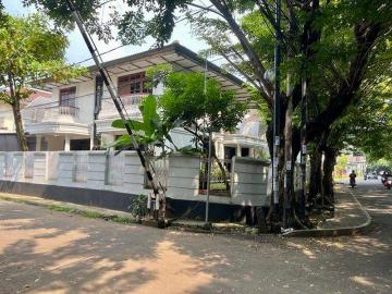 Rumah disewa di Bintaro, Tangerang Selatan