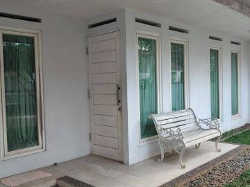 Rumah disewa di Bintaro, Tangerang Selatan