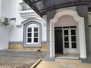 Rumah disewa di BSD Nusaloka, Tangerang