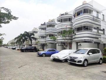 Rumah disewa di BSD, Tangerang