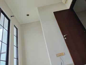 Rumah disewa di Green Lake City, Jakarta Barat