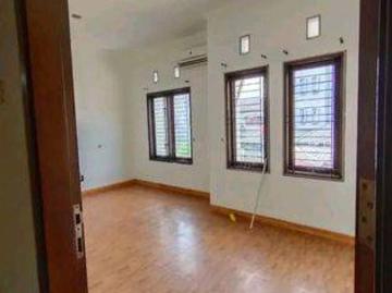Rumah disewa di Duren Sawit, Jakarta Timur