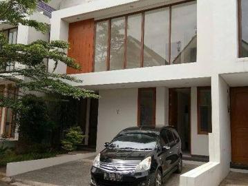 Rumah disewa di Duren Tiga, Jakarta Selatan