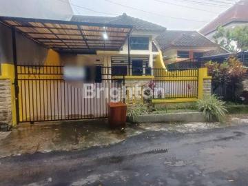 Rumah disewa di Karang Besuki, Malang