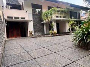 Rumah disewa di Kebayoran Baru, Jakarta Selatan