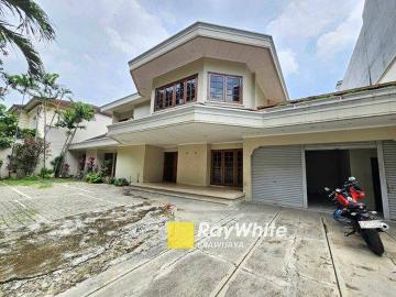 Rumah disewa di Kebayoran Baru, Jakarta Selatan