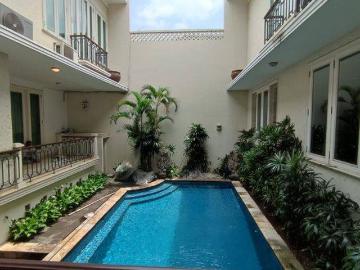 Rumah disewa di Kebayoran Baru, Jakarta Selatan