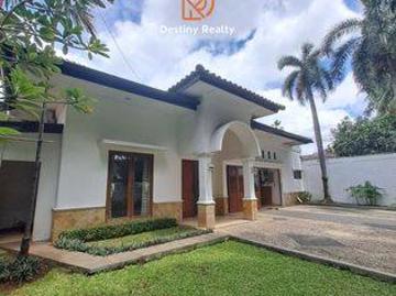 Rumah disewa di Kemang, Jakarta Selatan