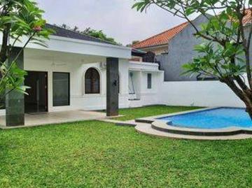 Rumah disewa di Kemang, Jakarta Selatan