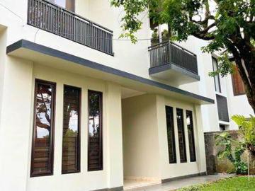 Rumah disewa di Kemang, Jakarta Selatan