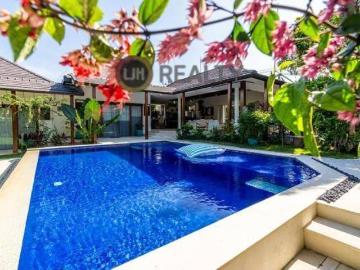 Rumah disewa di Kerobokan Kelod, Badung