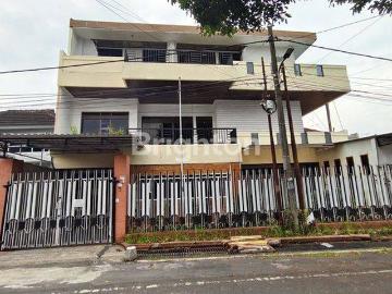 Rumah disewa di Klojen, Malang