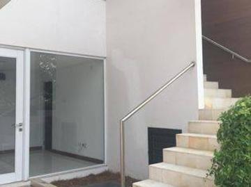 Rumah disewa di Harapan Indah, Bekasi