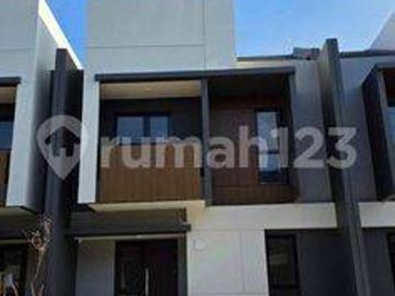 Rumah disewa di Harapan Indah, Bekasi