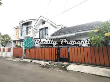 Rumah disewa di Jatiwaringin, Bekasi