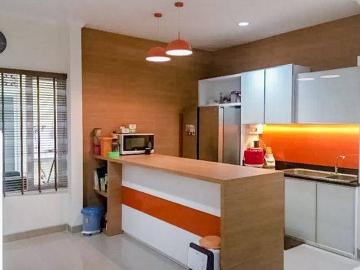 Rumah disewa di Lippo Cikarang, Cikarang