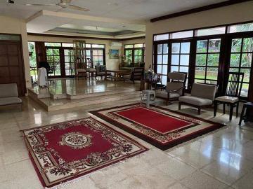 Rumah disewa di Mampang Prapatan, Jakarta Selatan