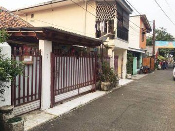 Rumah disewa di Mampang Prapatan, Jakarta Selatan