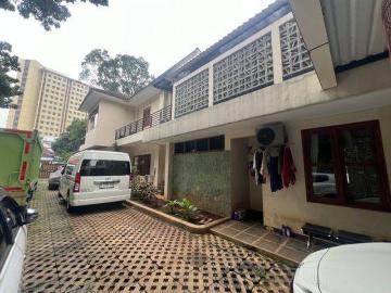 Rumah disewa di Menteng, Jakarta Pusat