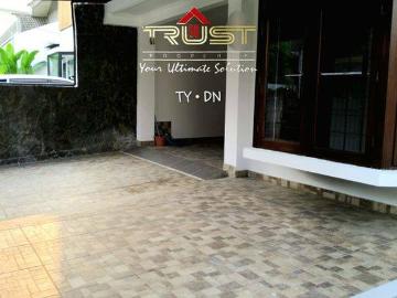 Rumah disewa di Sektor 2 Bintaro, Jakarta Selatan