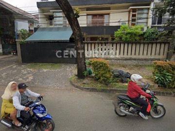Rumah disewa di Sektor 5 Bintaro, Jakarta Selatan