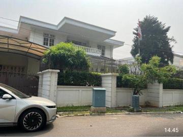 Rumah disewa di Senayan, Jakarta Selatan