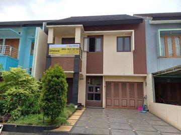 Rumah disewa di Pondok Bambu, Jakarta Timur