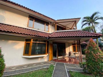 Rumah disewa di Pondok Indah, Jakarta Selatan