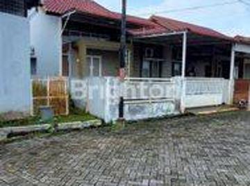 Rumah disewa di Payung Sekaki, Pekanbaru