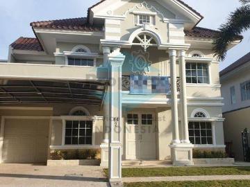 Rumah disewa di Pakuwon City, Surabaya