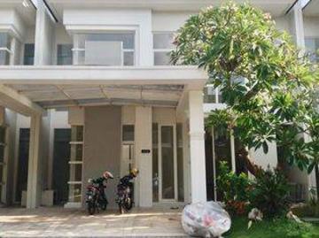 Rumah disewa di Pakuwon, Surabaya