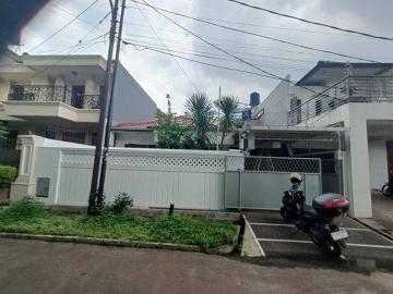 Rumah disewa di Pancoran, Jakarta Selatan