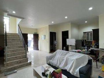 Rumah disewa di Pantai Indah Kapuk, Jakarta Utara